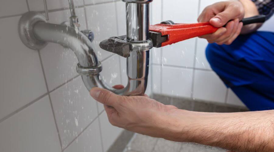 Expert burst pipe repair services in Lost Creek, KY